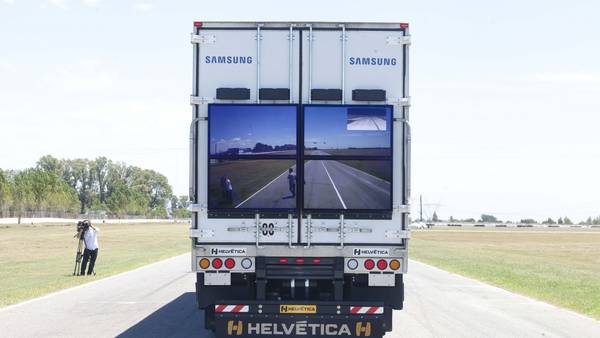 Samsung safety truck camion pantallas CLAIMA20160204 0141 28