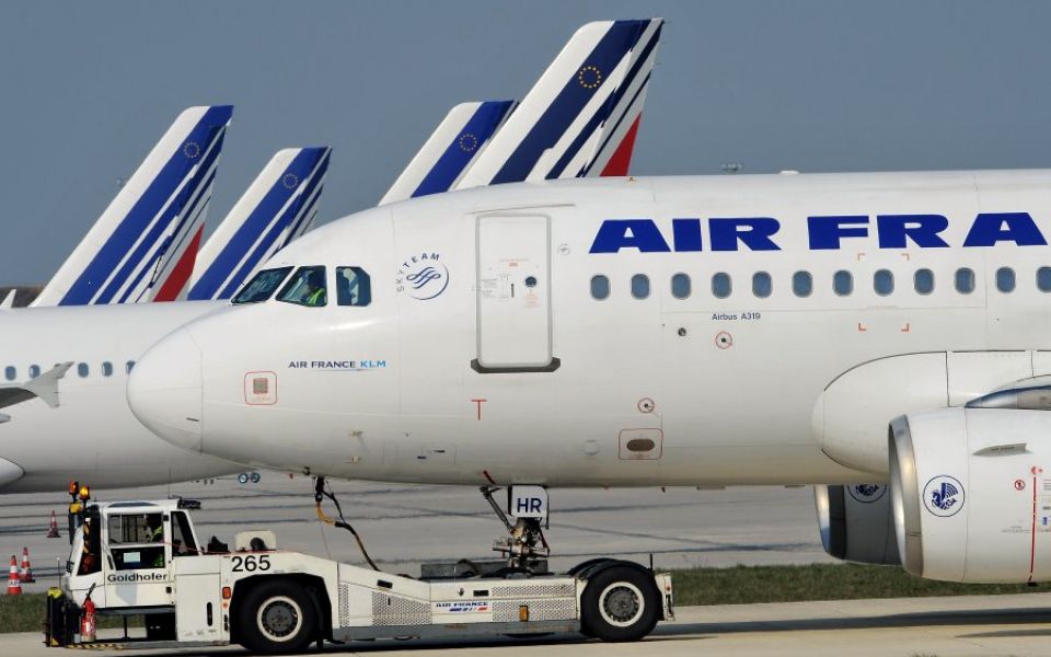 french airports disrupted by volcanic ash cloud 98495010 581c55bf8a818