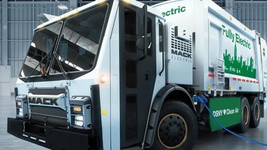 Mack electric garbage truck