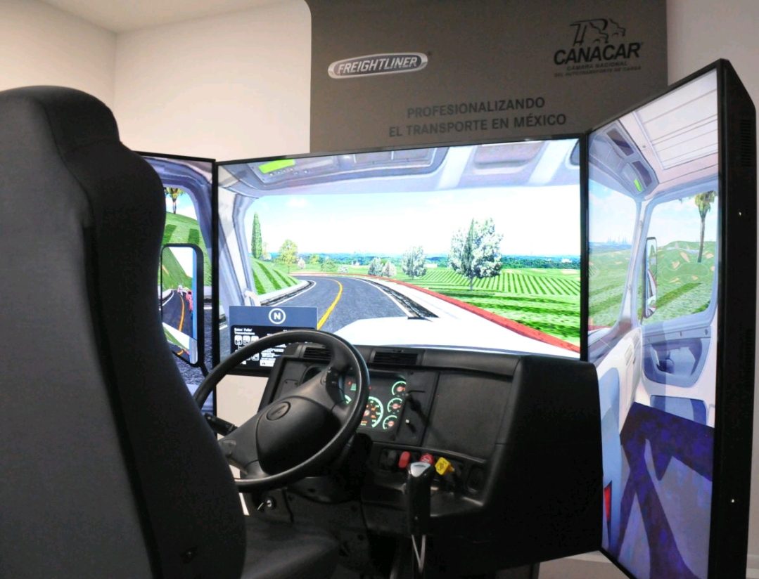 Primafrio desarrolla un simulador de conducción virtual para su programa de  formación - Transporte Profesional