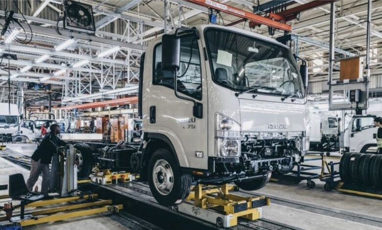 Isuzu marca un hito ambiental: primer fabricante japonés en usar acero verde en sus camiones 1 isuzu