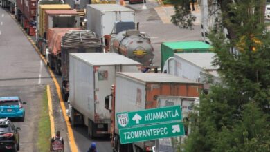 Bloqueo de transportistas en la Carretera Federal 136