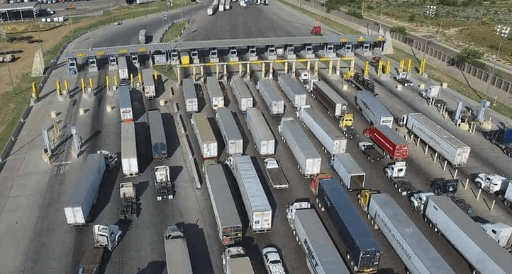 Bloqueos paralizan el comercio fronterizo: agricultores y transportistas estrangulan rutas y cadenas logísticas 1 Captura de pantalla 2025 12 12 a las 9.29.58 p.m